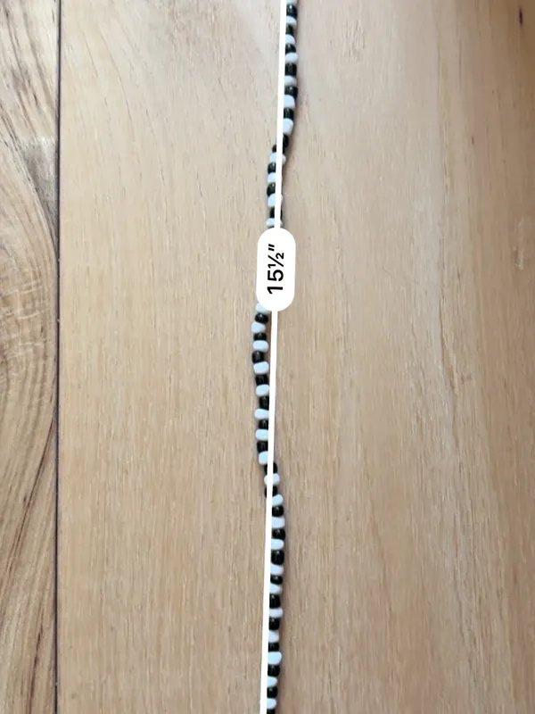 Handmade Black & White Glass Seed Bead Choker Necklace Screw Clasp 15.5" - Image 3
