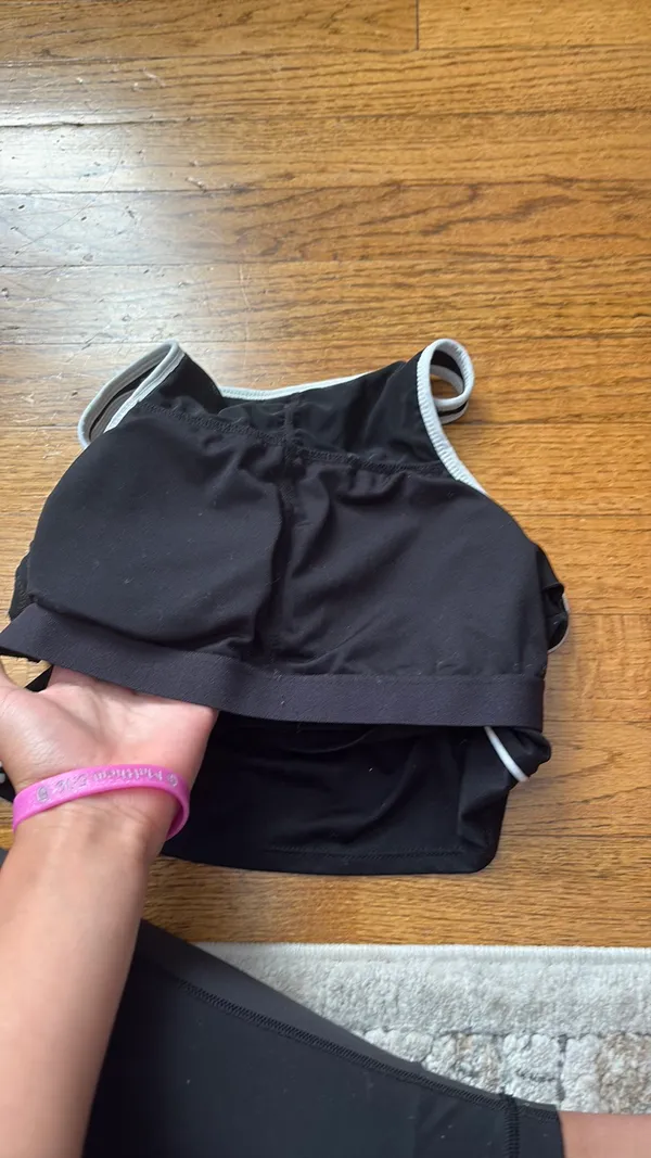 Fabletics Bra Top black with white trim - Image 3