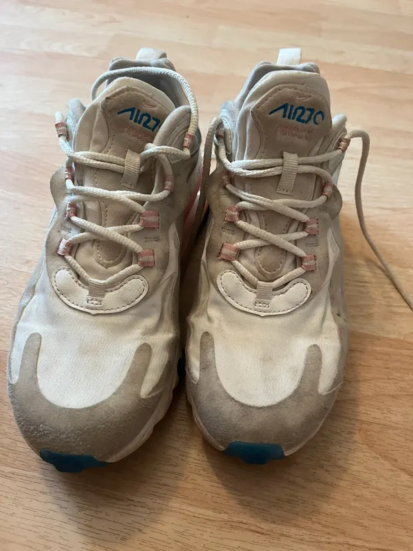 Air Max 270 Shoes - Image 2