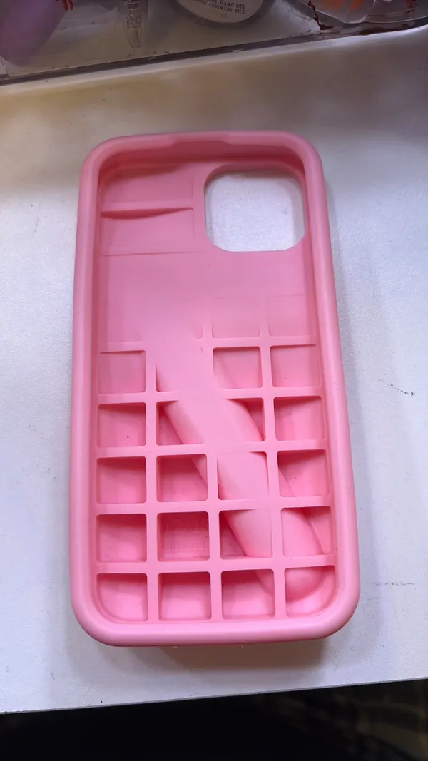 Amazon iPhone 13 mini lip case ps: lipgloss not included - Image 3