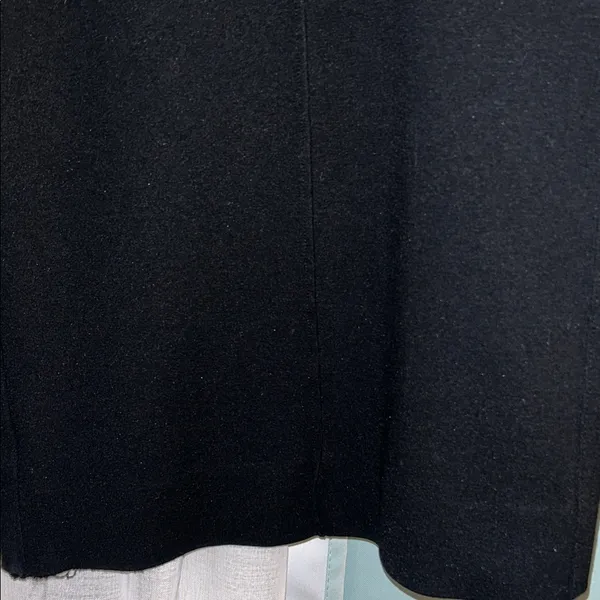 On 34th Size M Black Wide - Image 4