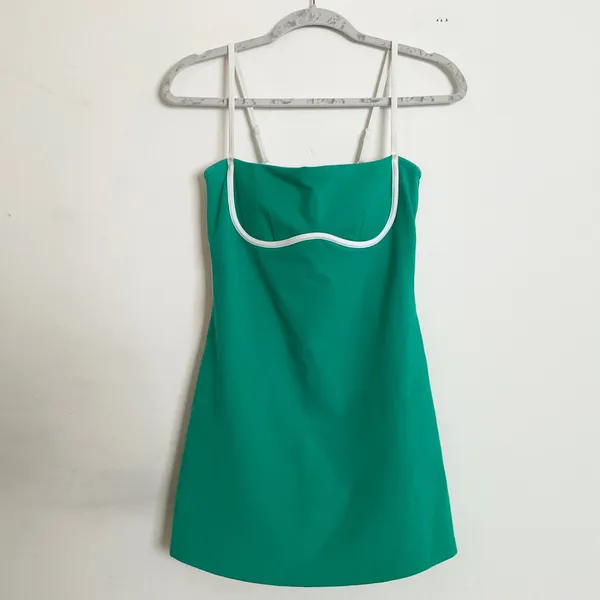 Alo Yoga Airbrush Streamlined Dress Spruce Green/White M - Image 2