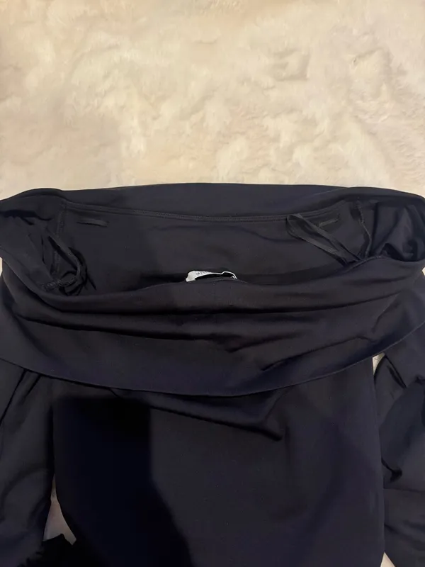 Aritzia Off-The-Shoulder Bodysuit Contour - Image 7