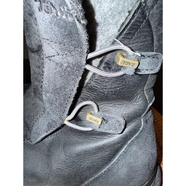 Teva Little Cloud Black Leather Wool liner Winter Boots Womens 7.5 Bungee Toggle - Image 4