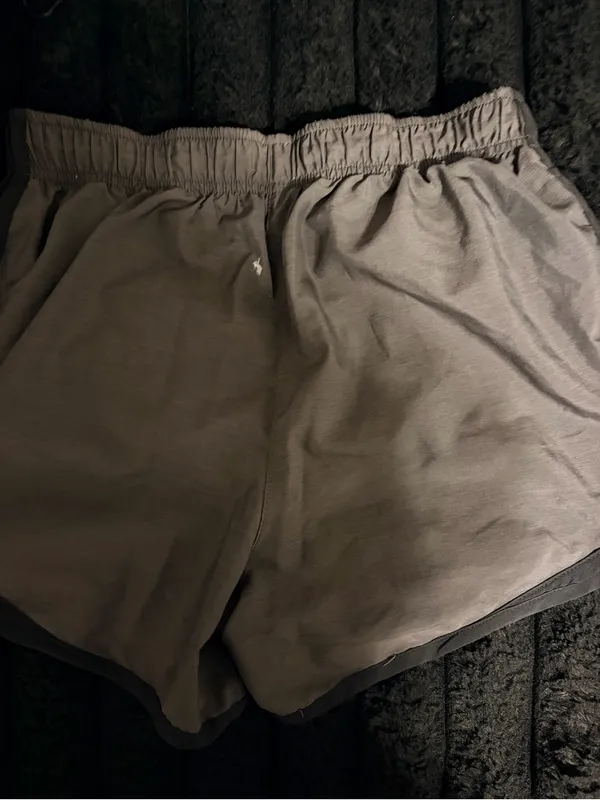 Nike Women's Gray and Black Athletic Shorts - Image 4