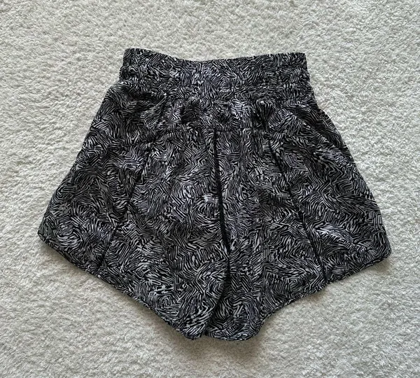 Lululemon Track That MR Lined Short 5" - Image 2