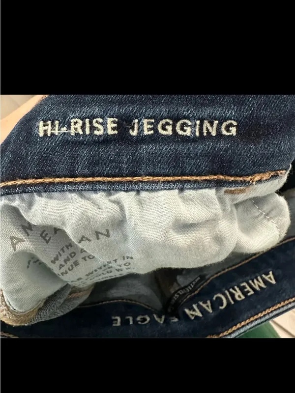 American Eagle Navy Blue Denim Jeans - Image 4