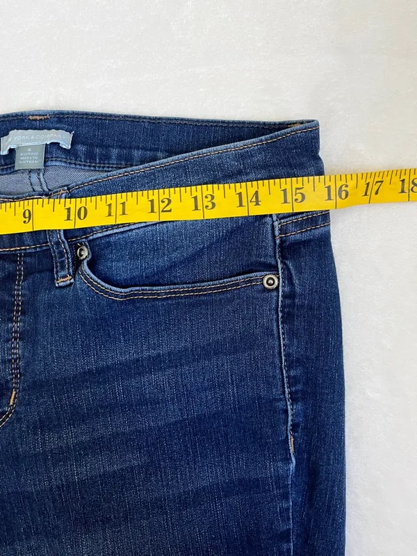 New York & Company Women's Dark Wash Skinny Jeans Size 8 - Image 5