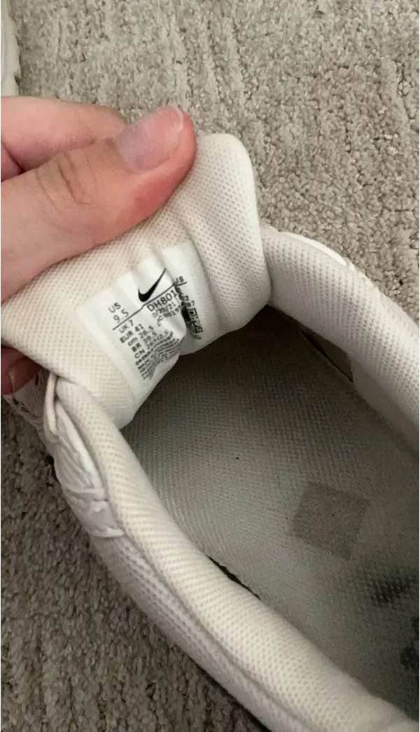 Women’s Nike Air Shoes - Image 3