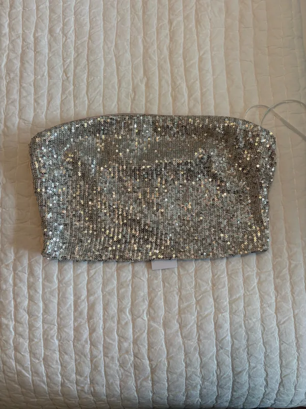 These Three Boutique Set - Image 2