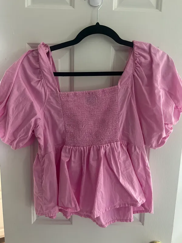Old Navy Ruffle Sleeve Top - Image 2