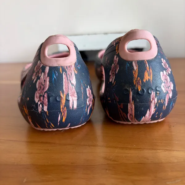 Crocs Kadee Floral Navy Pink Ballet‎ Flats Slip On Shoes Womens Size 7 - Image 5