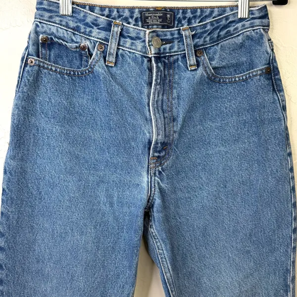 Abercrombie & Fitch Vintage Wash Annie High Rise Girlfriend Tapered Leg Jeans - Image 3