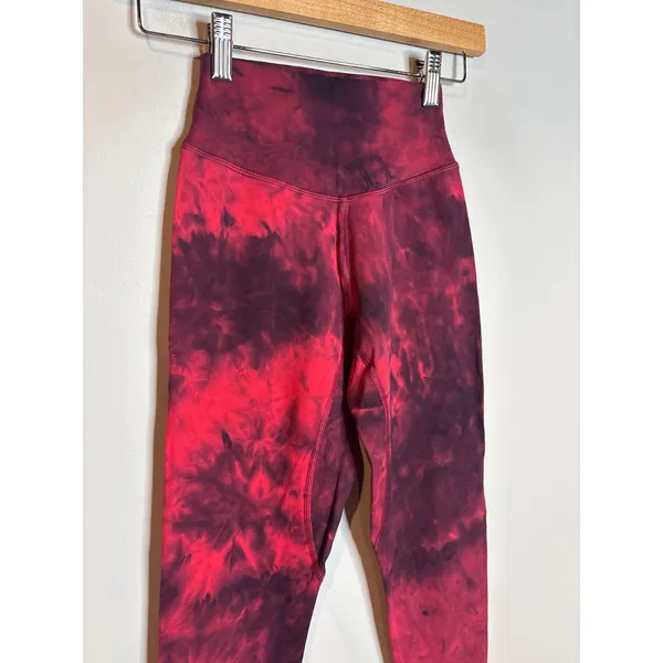 Kamo Fitness red and black tie die athletic leggings - Image 3