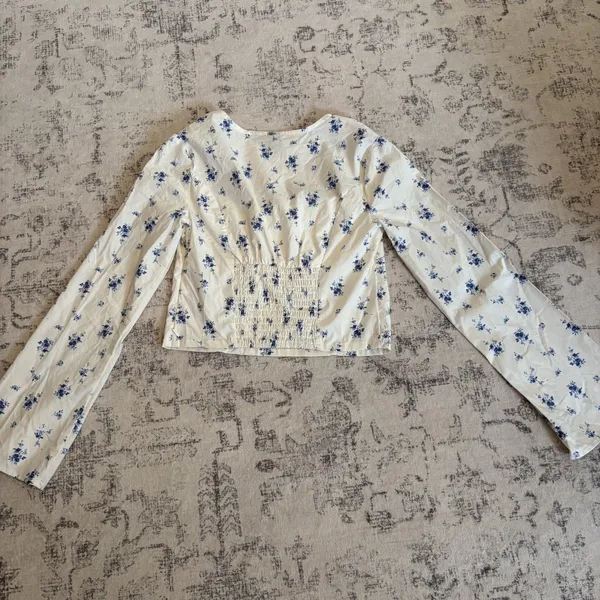 Wild Fable Long Sleeve Cotton Babydoll Top Medium Floral Milkmaid Prairie Beach - Image 2