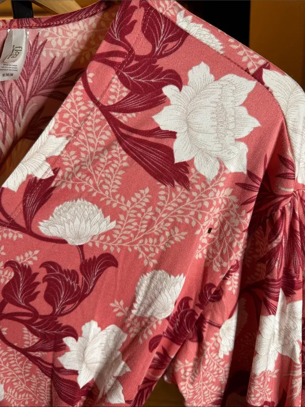 Flora Nikrooz Coral Floral Kimono Robe Loungewear Sleepwear Size Medium - Image 5