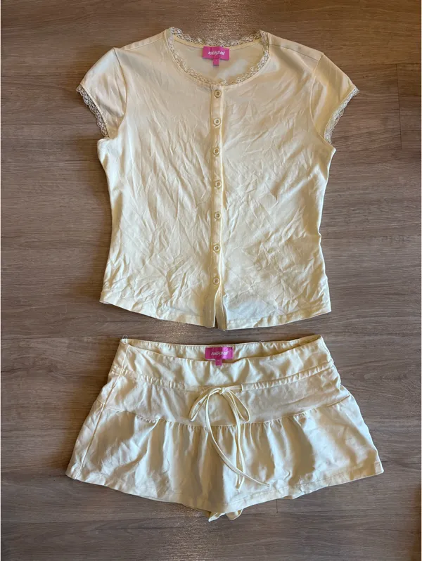 Edikted Yelena Mini Skort & Lace Button Up Top Set - Image 5