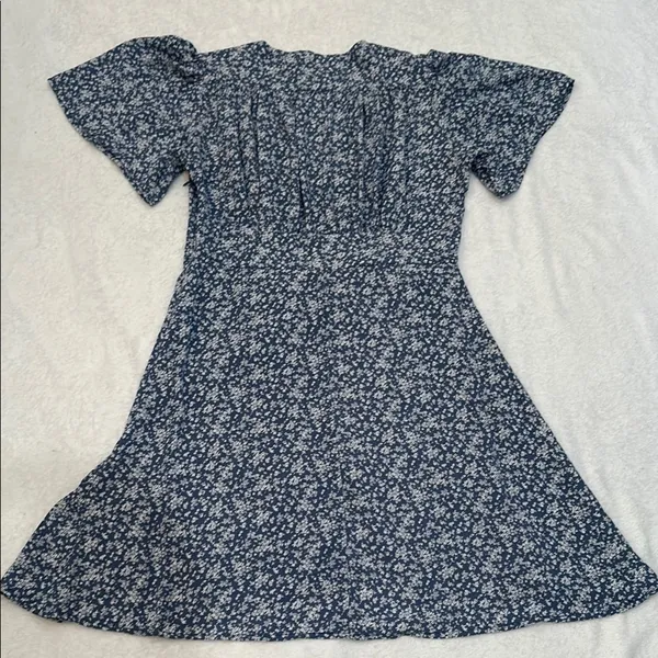She + Sky Blue and White Boho Preppy V-Neck Flutter Sleeve Sundress Size Medium - Image 10