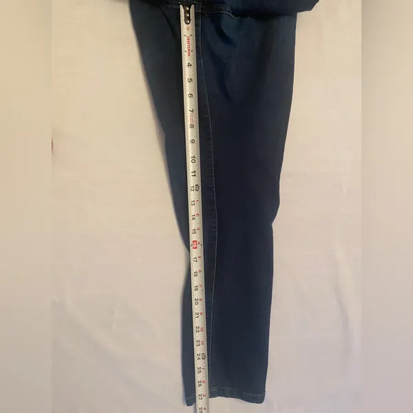 Isabel maternity by Isabel & Ingrid‎ Skinny Jeans - Image 4