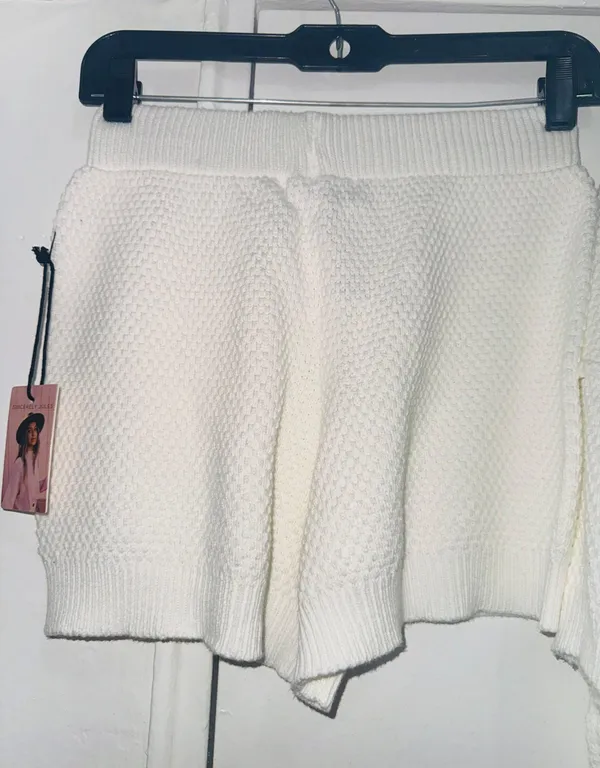 Sincerely Jules set shorts and top size M white - Image 3