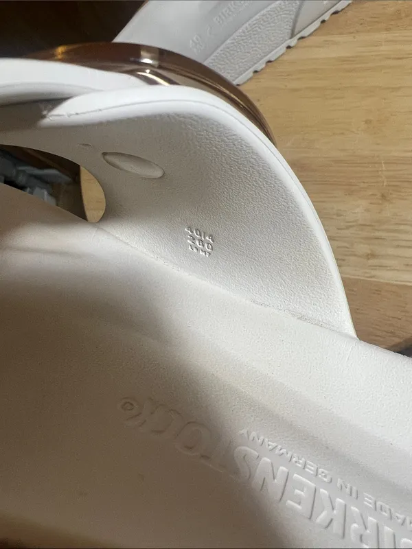 Birkenstock White Slide Sandals with Gold Buckle - Image 7