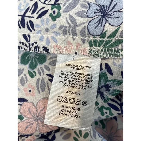 LOFT Square Neck Flutter Sleeve Top Size L White Floral - Image 6