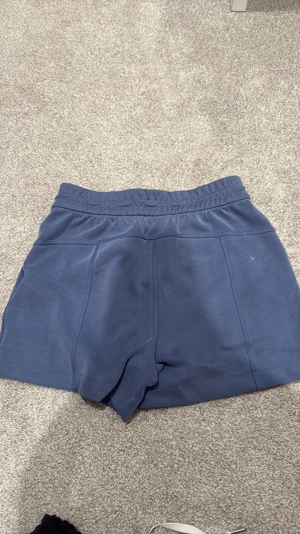 Lululemon Softstreme shorts - Image 4