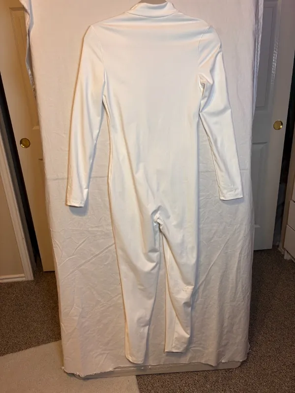 White Zip-Front Jumpsuit – Size Small - Image 3