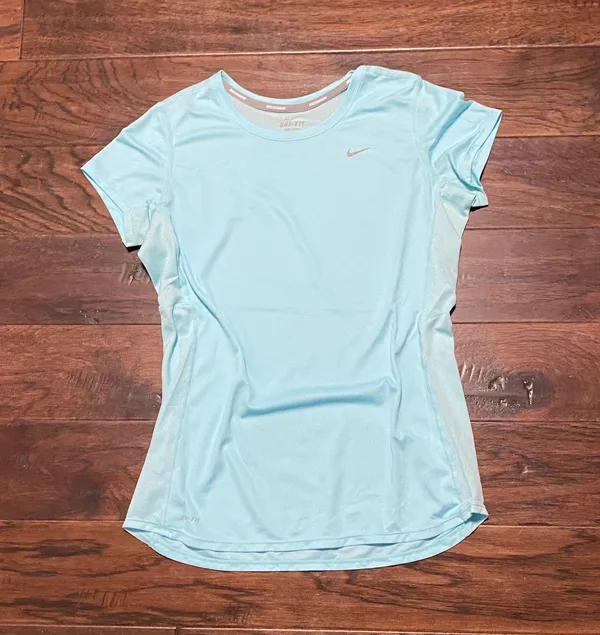 Nike Womens Drifit Aqua Running shirt - Image 2