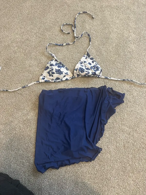 Floral bikini set with cover up Blue - Image 2