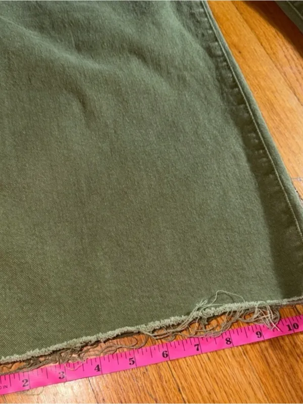 Kut from the Kloth Women's Olive Green Boot Cut Jeans with Frayed Hem - Image 6