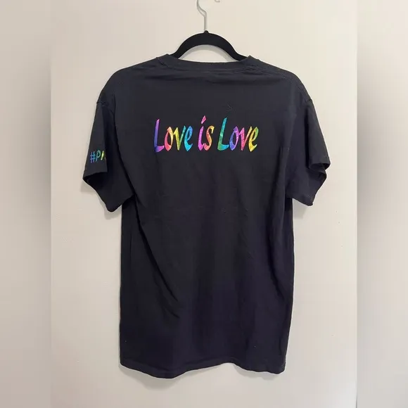 PRIDE Love Is Love Rainbow Graphic Tee Unisex T-shirt Adult Sz M EUC - Image 2