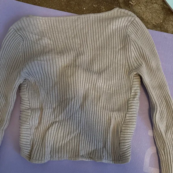Abercrombie and Fitch Twist Front Sweater - Image 2