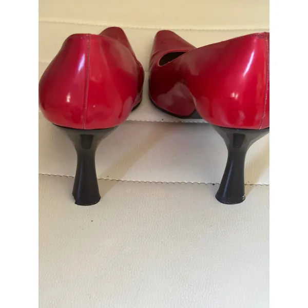 Stuart Weitzman Red Leather Pointed Toe Flared‎ Kitten Heel Pumps Size 8.5 B - Image 3