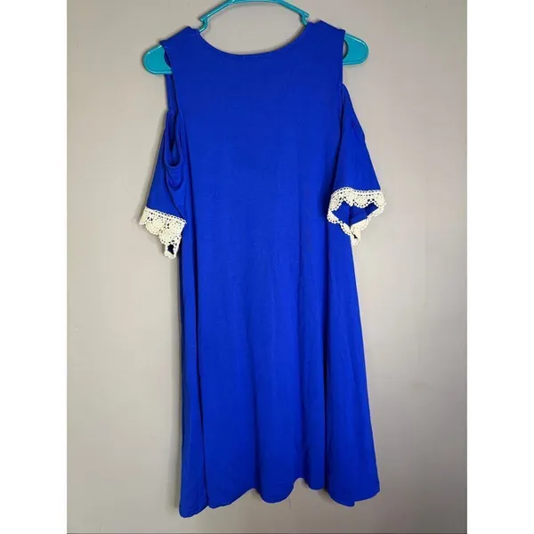 Umgee Blue Cold Shoulder Crochet Trim Detail Dress Size Large - Image 6