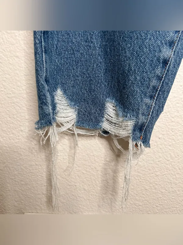 Good American Good Vintage Jagged Hem jeans 8/29 - Image 8