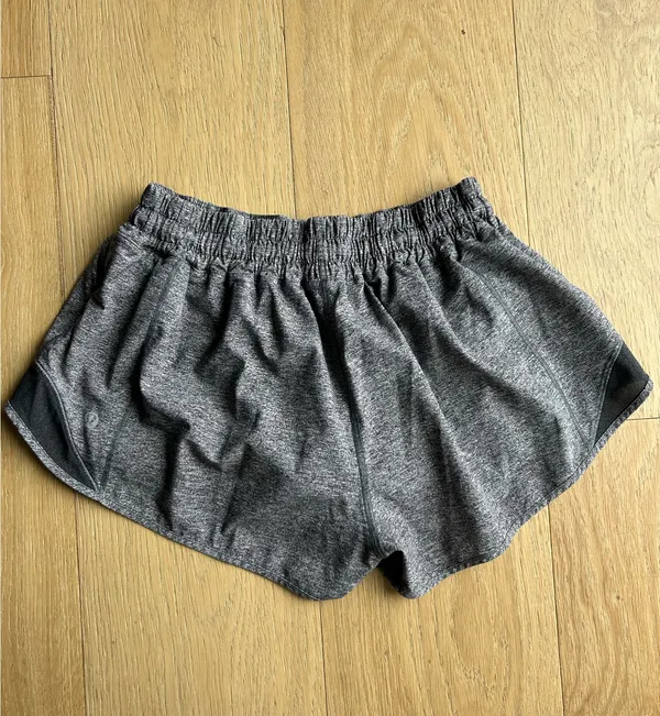 Lululemon Hotty Shorts 2.5" grey  - Image 2