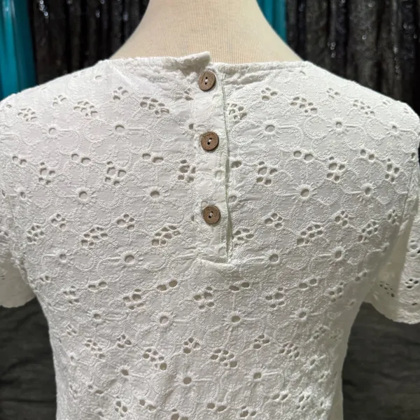 Cottagecore 100% Cotton Women White Eyelet Top XS Lace Scalloped Hem Button Back - Image 11