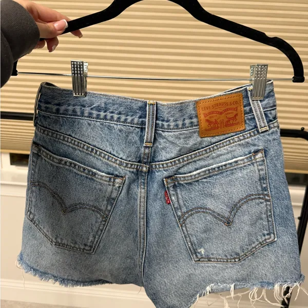 Levi's Light Blue Denim Jeans with Brown Leather Patch - Image 5