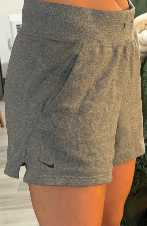 Nike Shorts Dri-Fit - Image 2