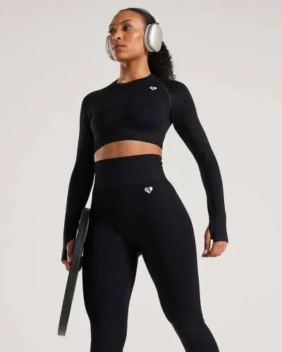 Women's Best black long-sleeve crop top - Image 2