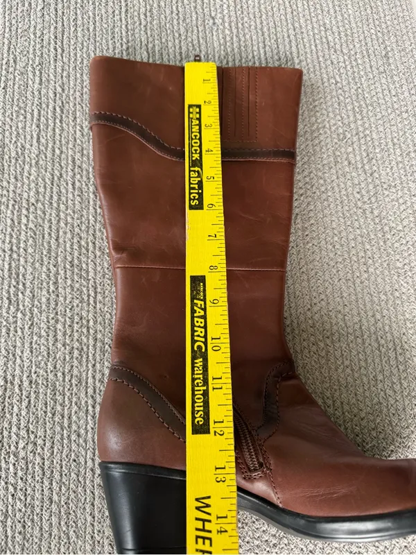 Clark’s Cognac Brown Leather Gold Buckle Tall Riding Boots Size 8 - Image 12