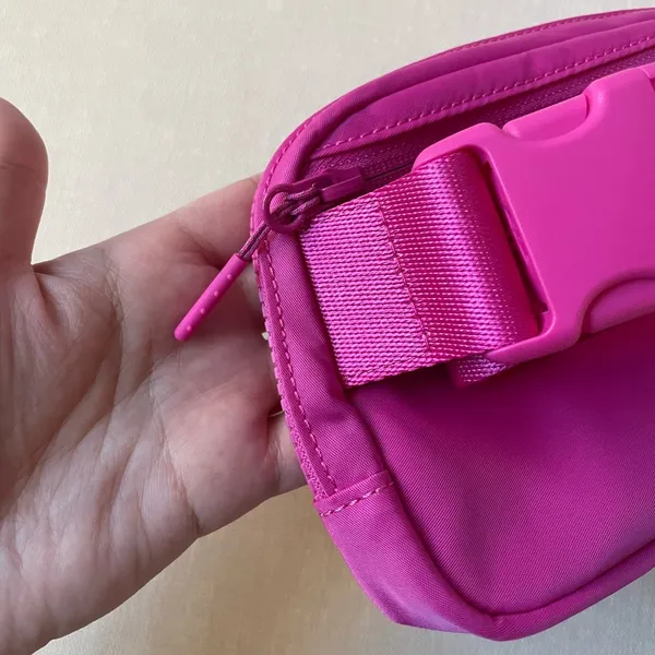 Lululemon everywhere belt bag 1L sonic pink - Image 6