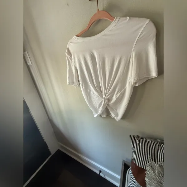 Lululemon Crescent T-Shirt White Size 0 - Image 5