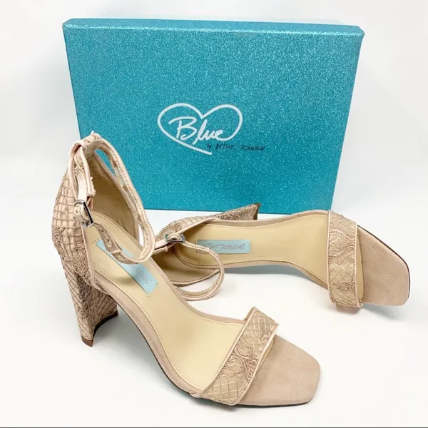 Betsey Johnson Arti Beige Lace Sandals New Size 8 - Image 8
