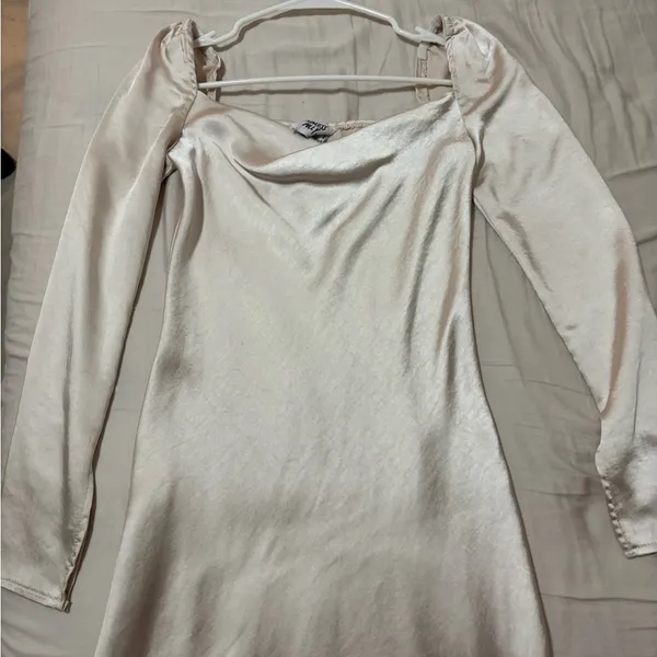 Princess polly star power mini dress champagne color - Image 5