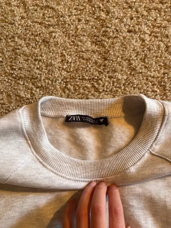ZARA Crewneck - Image 2