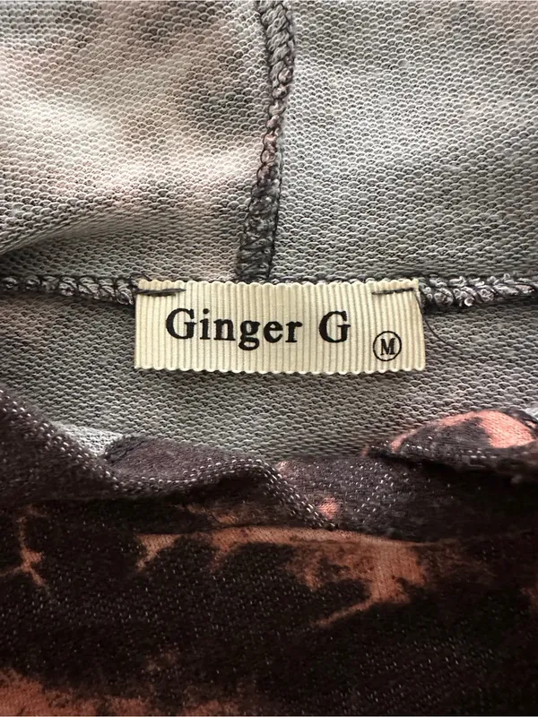 Ginger G Faded Black and Light Pink Tie-Dye Cropped Hoodie - Image 3