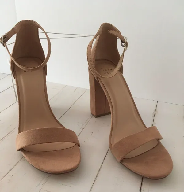 Taupe Heels, Size 11 Tan - Image 4