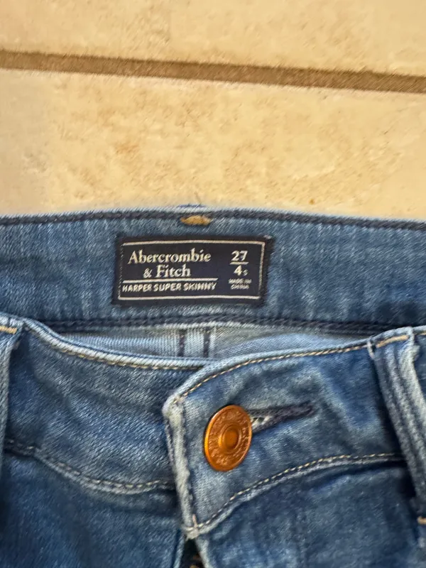 Abercrombie and Fitch Jeans - Image 2